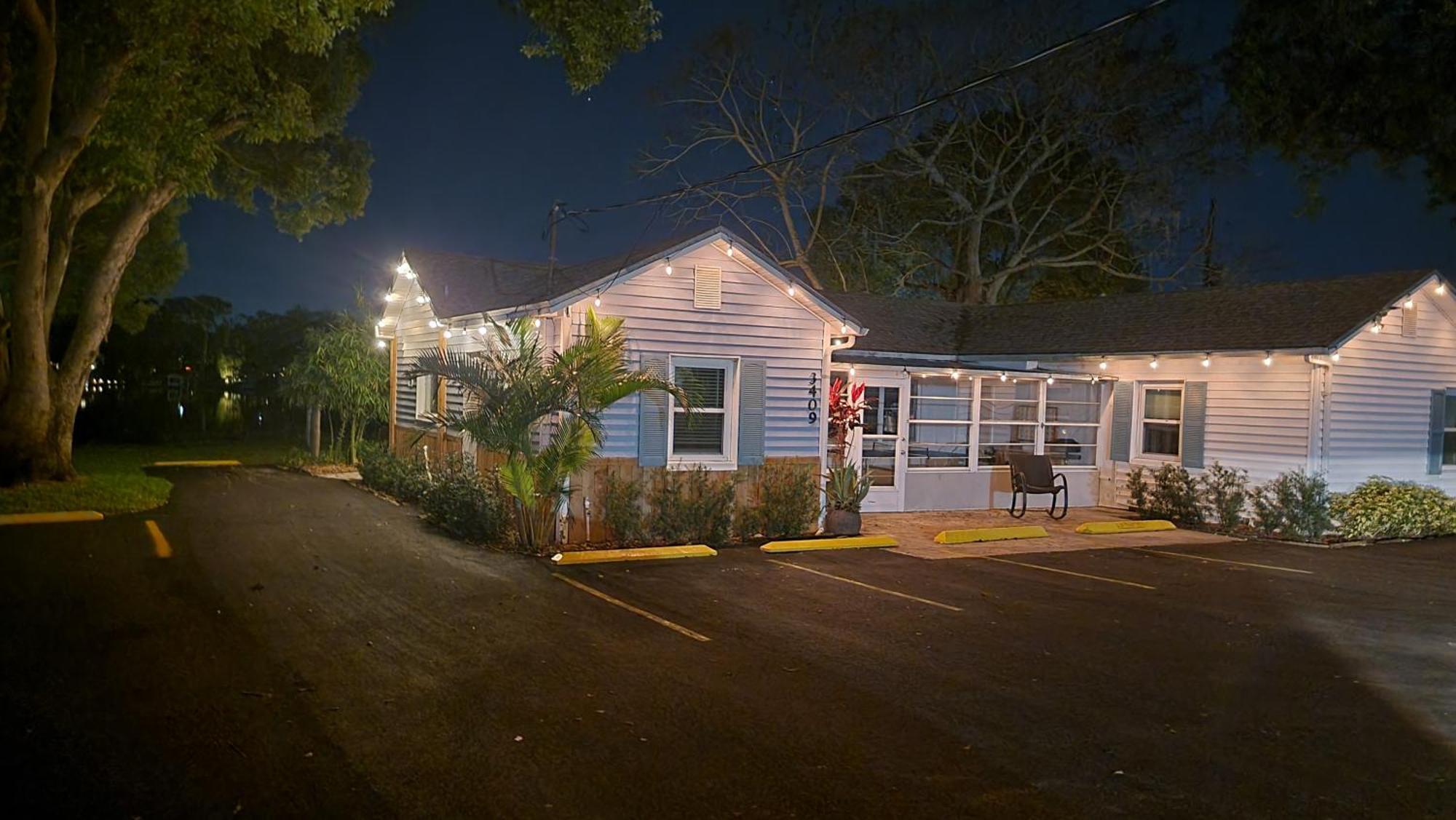 Orlando Lakefront Tiny Homes 6 Plus Month Rentals ออร์ลันโด ห้อง รูปภาพ